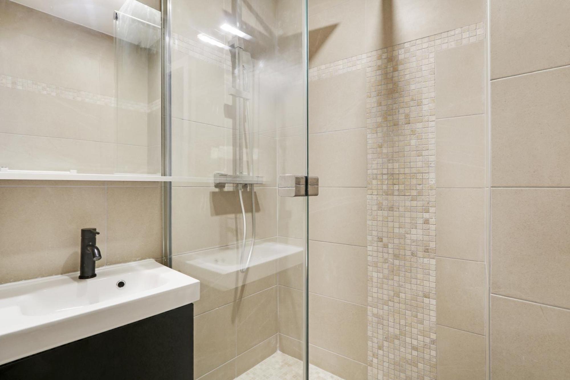 Pick A Flat'S Apartments In Saint-Lazare - Rue De Londres Paris Exterior photo